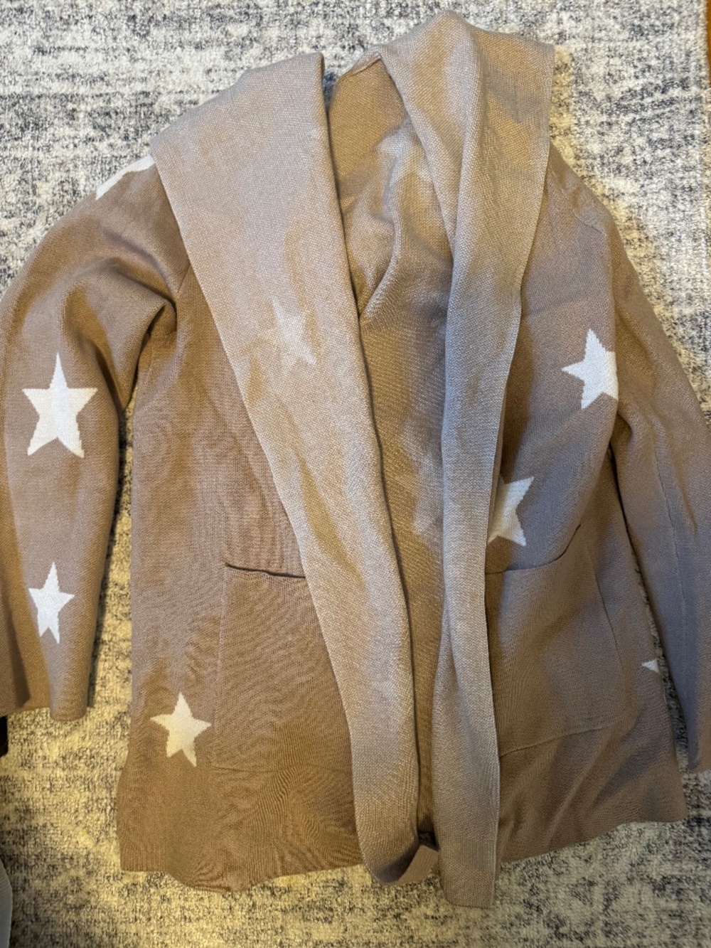Women’s hooded splendid sweater
